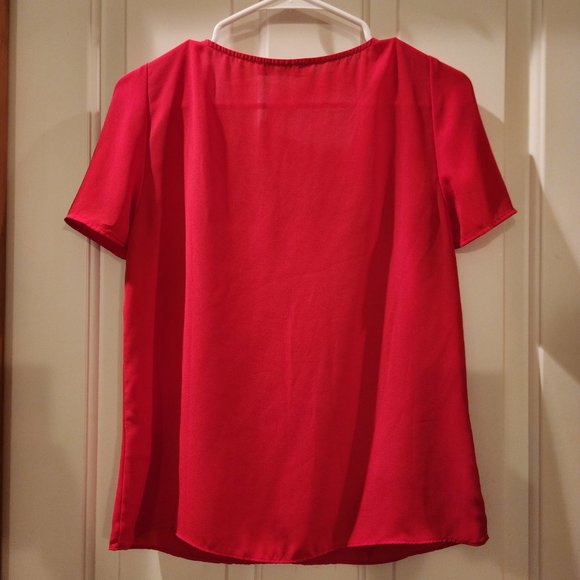 Red top - Picture 2 of 2